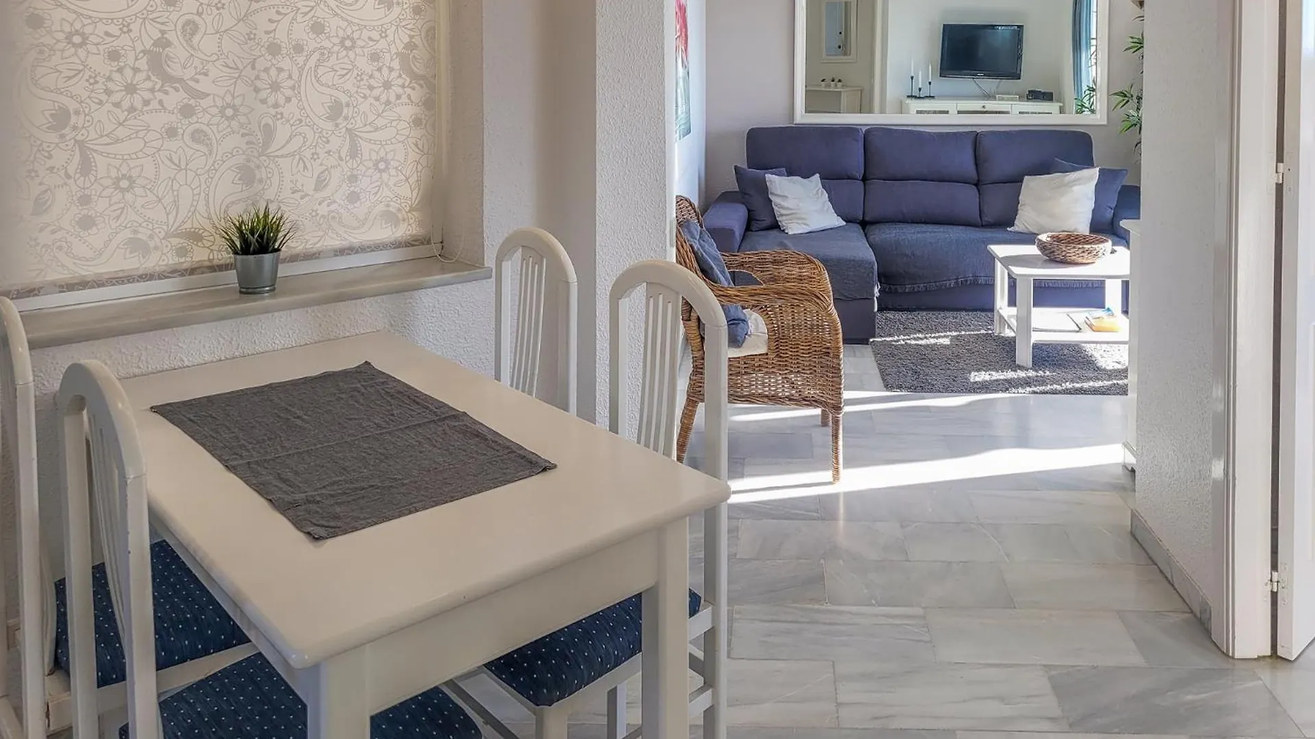 Apartment ☆Cozy 2Br Apt. With Sea Views Wifi/Ac/Parking Sitio de Calahonda Spain