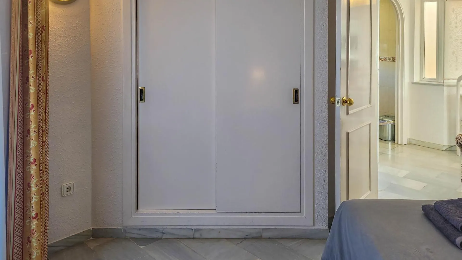 ☆Cozy 2Br Apt. With Sea Views Wifi/Ac/Parking Sitio de Calahonda Apartment
