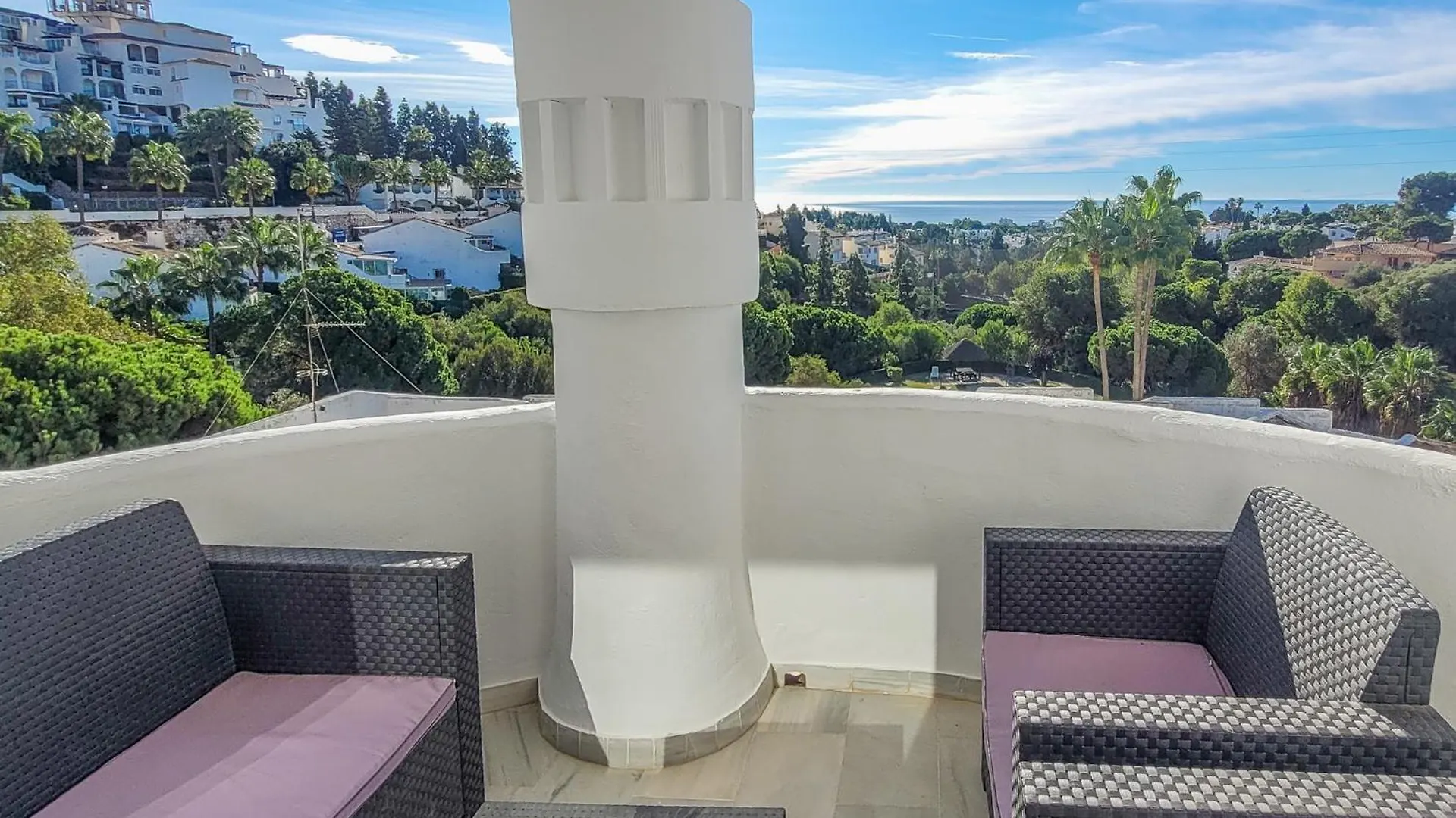 ☆Cozy 2Br Apt. With Sea Views Wifi/Ac/Parking Sitio de Calahonda 0*,